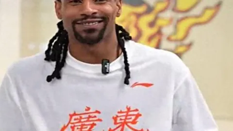 沙尔失误送点，耶茨轻松破门得分